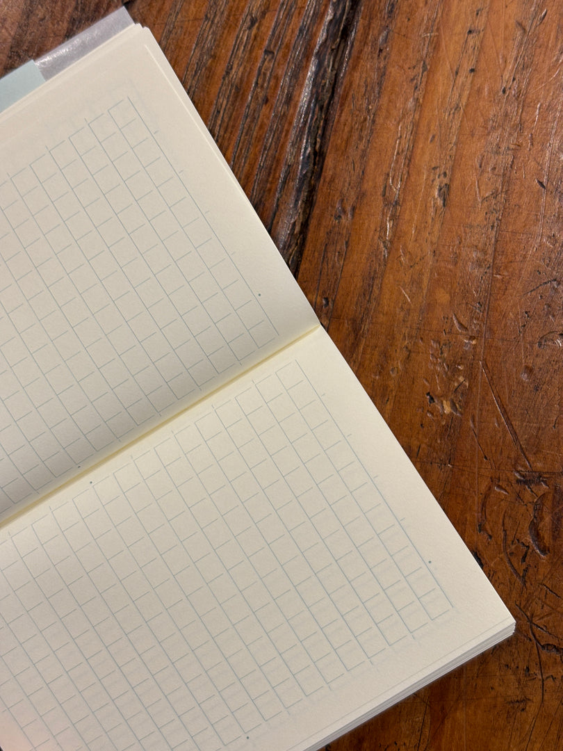 Carnet A7 Quadrillé - Midori