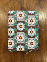 Chargez l'image dans le visionneur de galerie, Housse Tablette Kaleido - WOUF