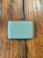 Chargez l'image dans le visionneur de galerie, Porte-carte Cactus Green Strié - Ögon Design