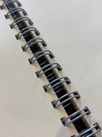 Chargez l'image dans le visionneur de galerie, Carnet Maison Jaune A5 Spirale - Legatoria La Carta