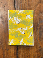 Chargez l'image dans le visionneur de galerie, Carnet A5 Grue Jaune - Legatoria La Carta