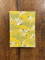 Chargez l'image dans le visionneur de galerie, Carnet A6 Grue Jaune - Legatoria La Carta