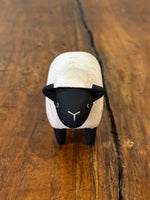 Chargez l'image dans le visionneur de galerie, Mouton Figurine en Bois - T-Lab.