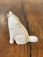 Chargez l'image dans le visionneur de galerie, Loup Figurine en Bois - T-Lab.