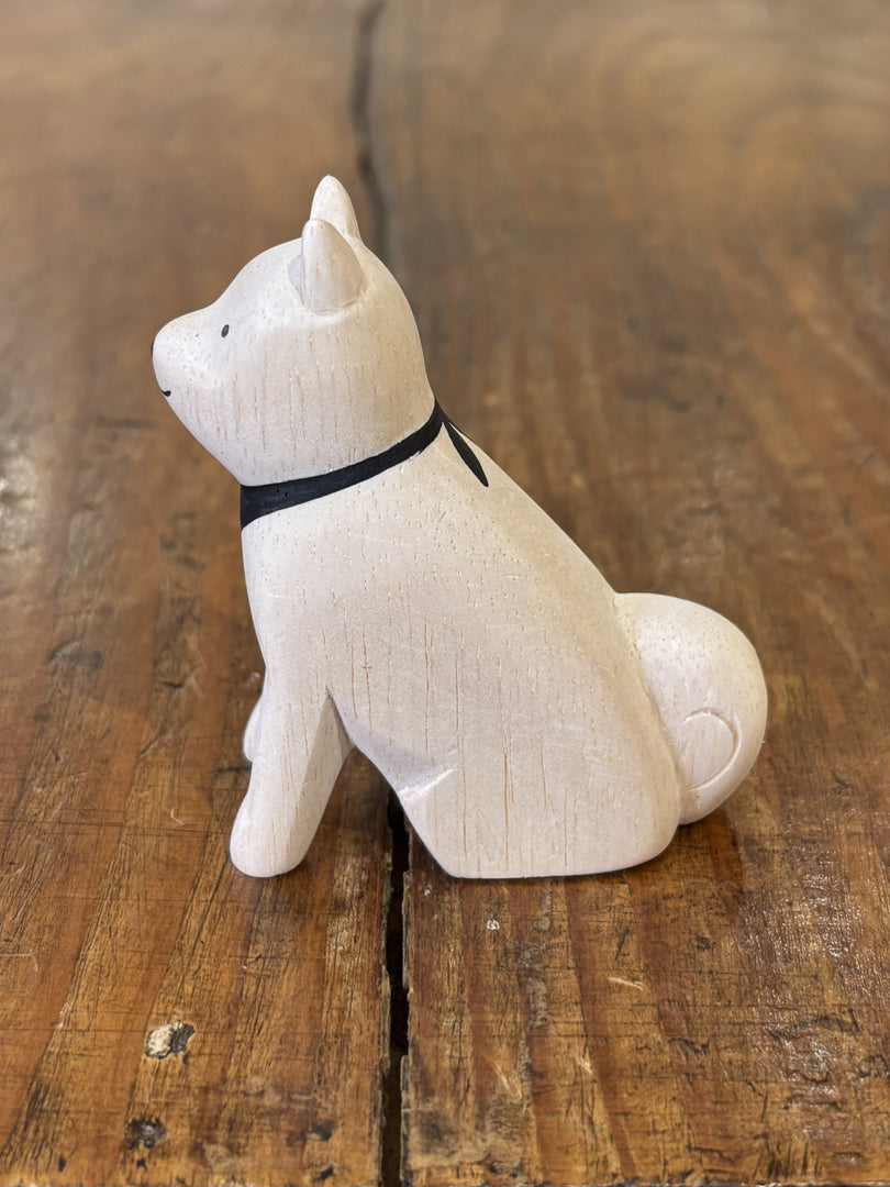 Chien Akita Figurine en Bois - T-Lab.