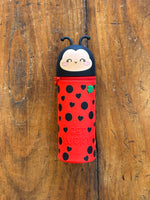 Chargez l'image dans le visionneur de galerie, Trousse Silicone Coccinelle - Legami